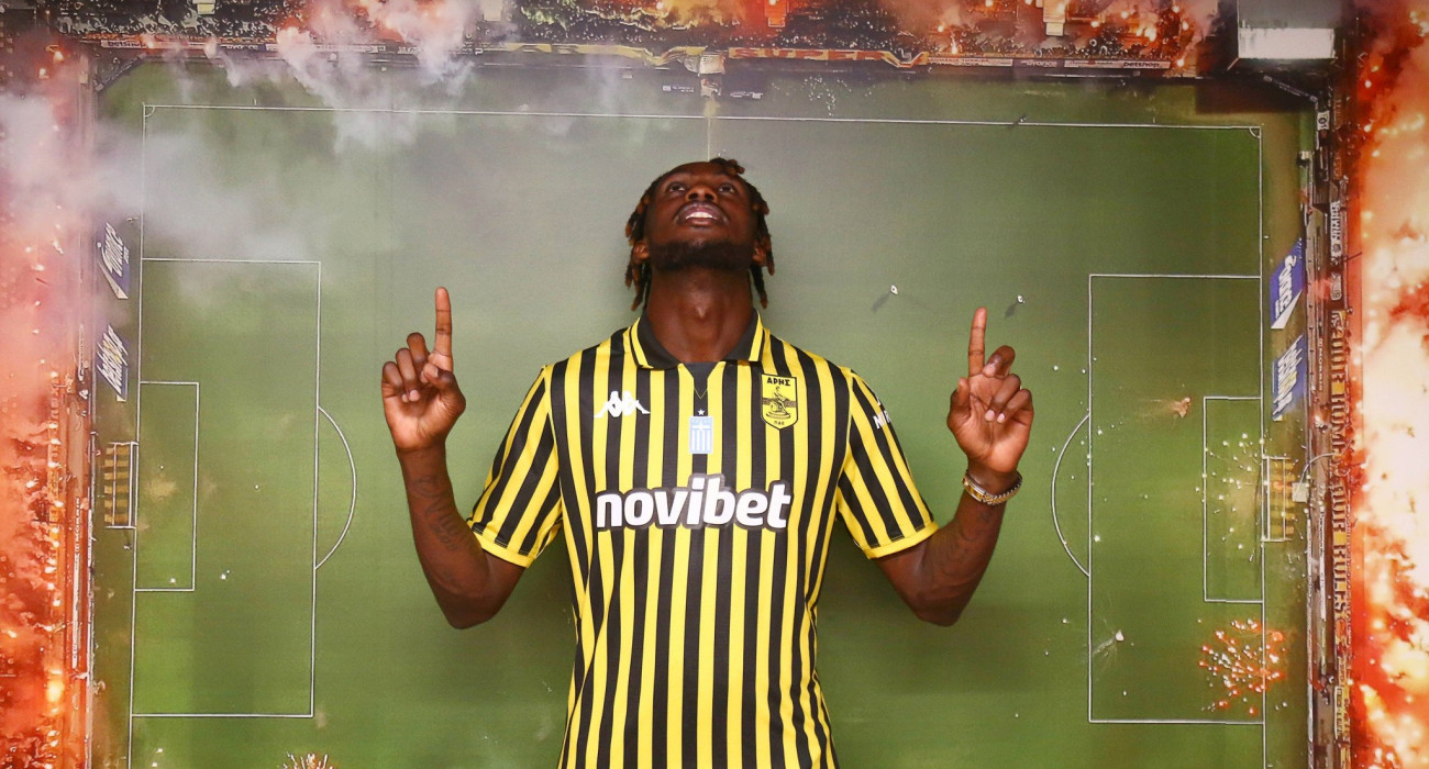 Ο Καντεβέρε με τη φανέλα του Άρη/ Πηγή: In Time