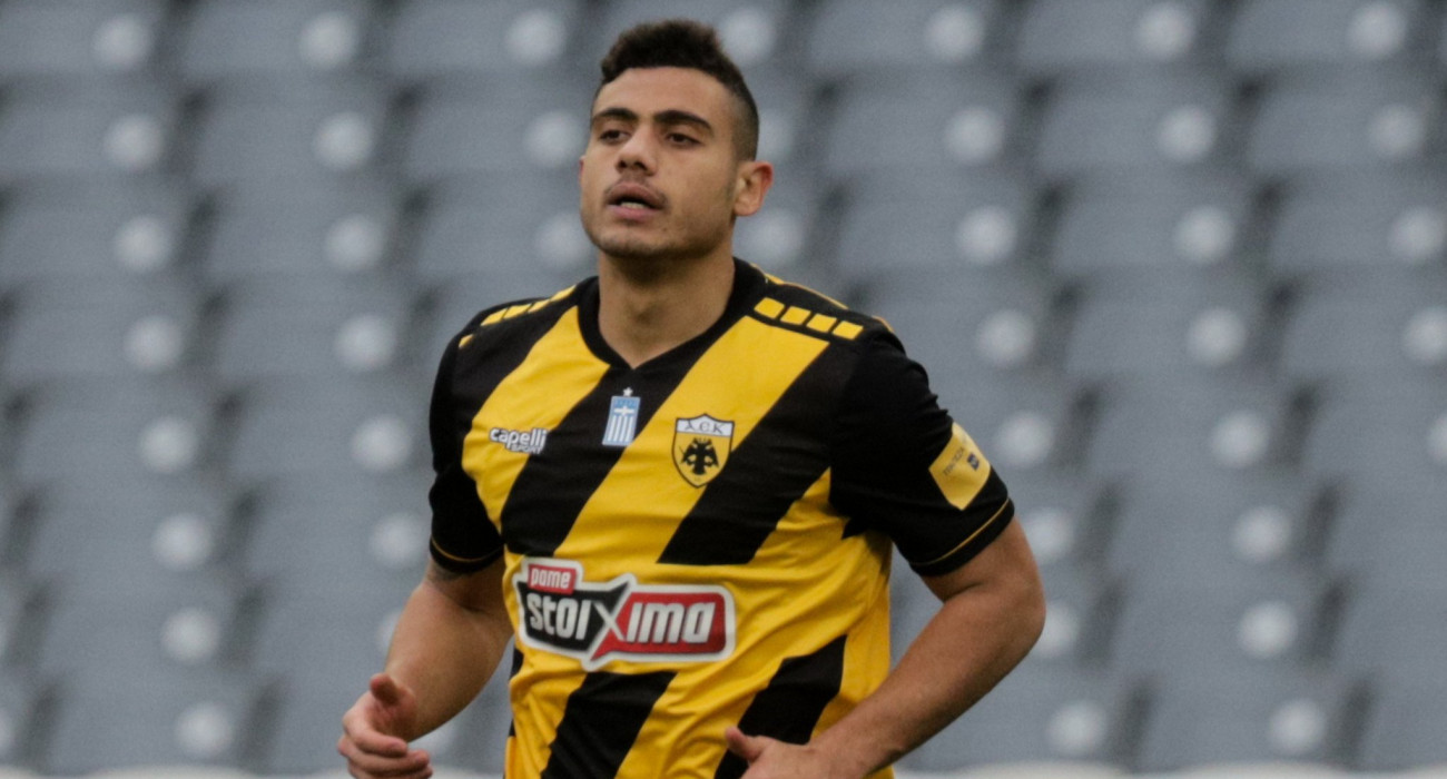 Ο Γιώργος Γιακουμάκης με τη φανέλα της ΑΕΚ/ Πηγή: Eurokinissi