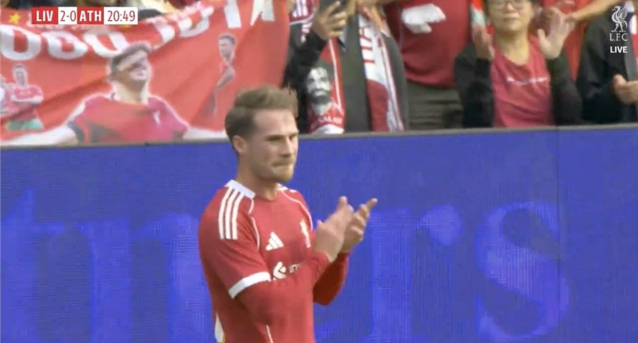Ο Αλέξις Μακάλιστερ στο 20΄   του φιλικού Λίβερπουλ - Αθλετικ Μπιλμπάο/ Screenshot
