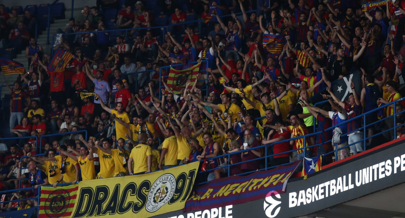 Πηγή: Eurokinissi - Οι φίλοι της Μπαρτσελόνα στην κερκίδα του «Palau Blaugrana»