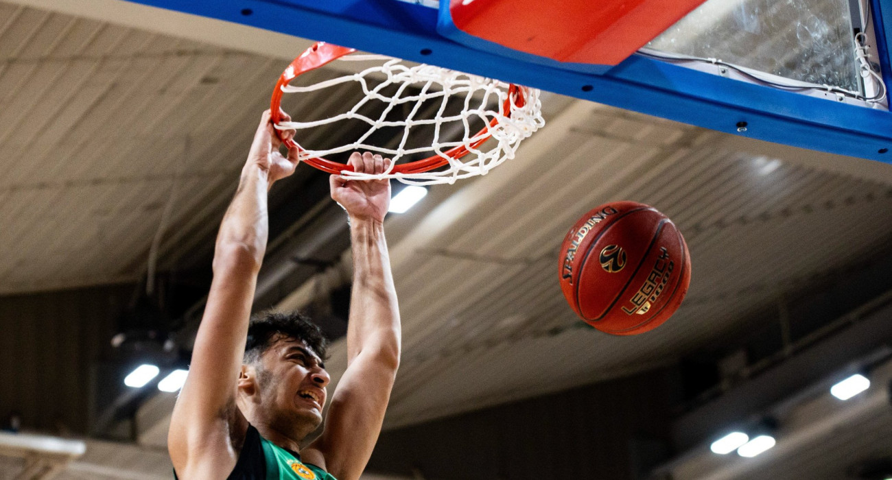 Ο Αλέξανδρος Σαμοντούροφ