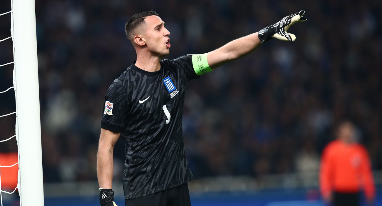 Ο Οδυσσέας Βλαχοδήμος με τη φανέλα της εθνικής Ελλάδας/ Πηγή: Eurokinissi