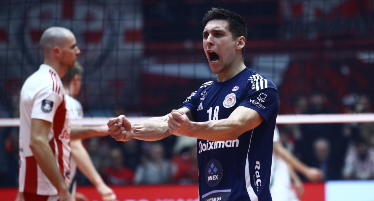 Ο Δημήτρης Κωνσταντινίδης στον αγώνα του Ολυμπιακού με τον Παναθηναϊκό για τη Volley League 2024-2025 / Πηγή: Eurokinissi