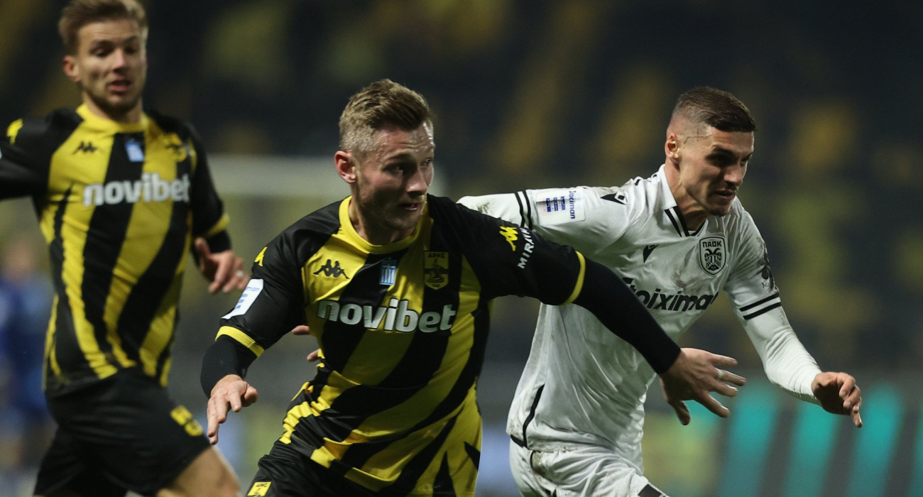 Ο Γιάκουμπ Μπράμπετς και ο Κιρίλ Ντεσπότοφ στο τελευταίο Άρης-ΠΑΟΚ / Πηγή: Eurokinissi