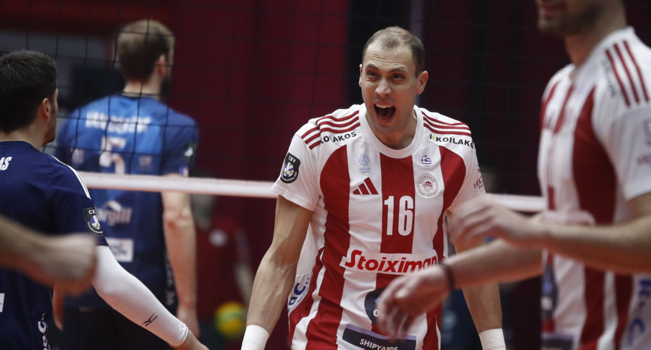 Ο Αλεξάνταρ Ατανασίεβιτς στον αγώνα του Ολυμπιακού με τη Σεντ Ναζέρ στο CEV Champions League / Πηγή: Eurokinissi