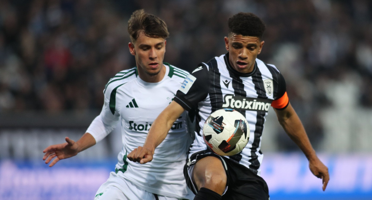 Ο Βαγιαννίδης του Παναθηναϊκού σε μία κόντρα με τον Τάισον του ΠΑΟΚ / Πηγή: Eurokinissi