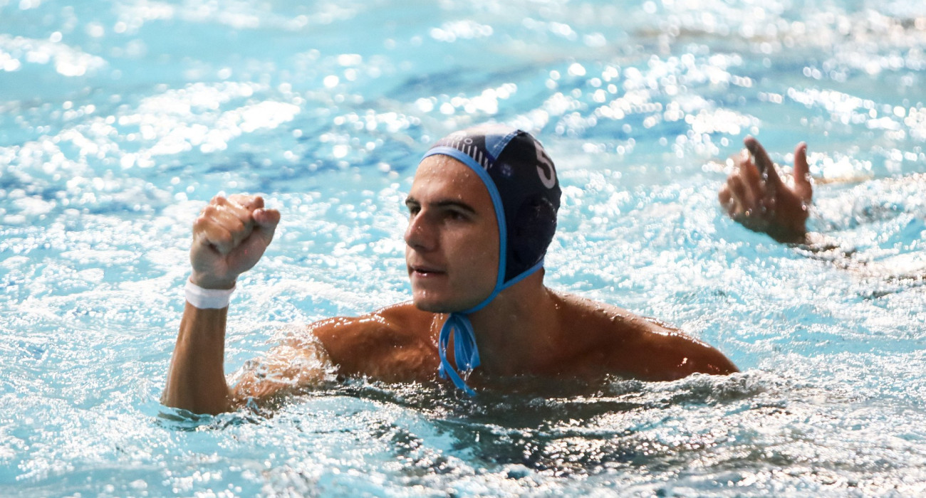 Ο Μπάμπης Τρούλος στον αγώνα του Απόλλωνα Σμύρνης με τον Παναθηναϊκό / Πηγή: Eurokinissi