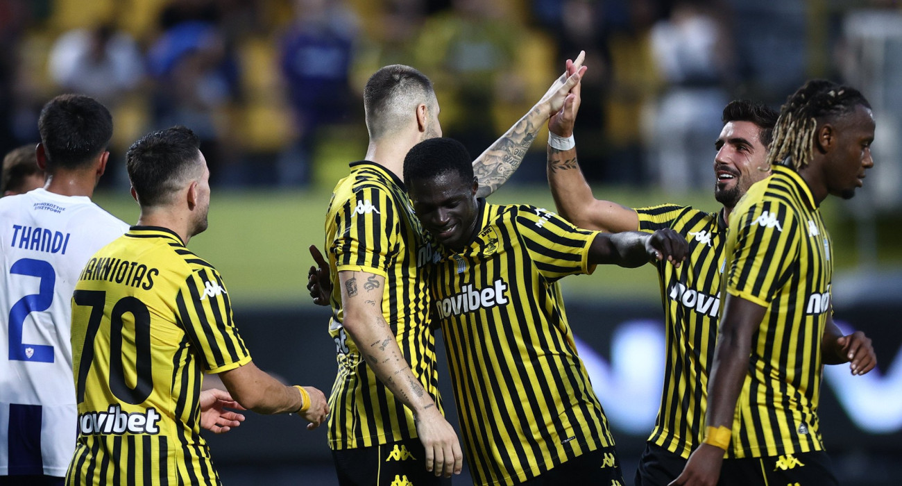 Οι παίκτες του Άρη πανηγυρίζουν / Πηγή: Eurokinissi