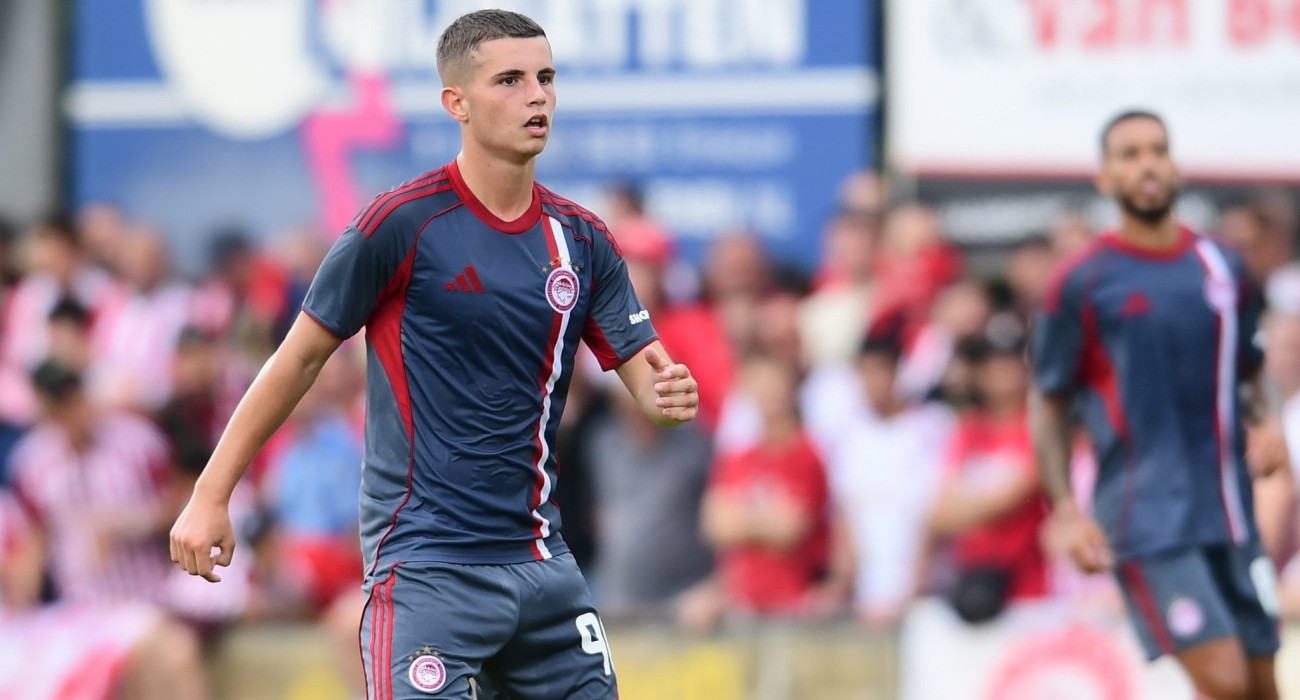 Ο Μουζακίτης στο φιλικό με την Μπρέντα / Πηγή: Eurokinissi