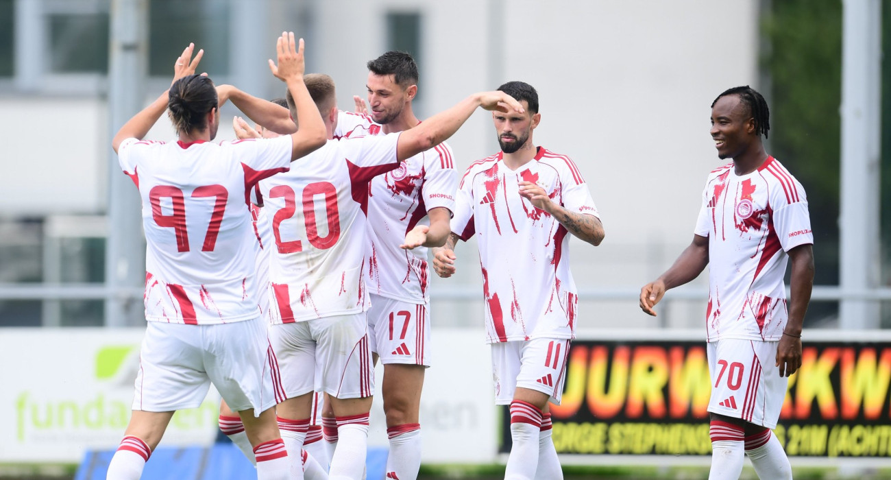 Οι παίκτες του Ολυμπιακού πανηγυρίζουν / Πηγή: Eurokinissi