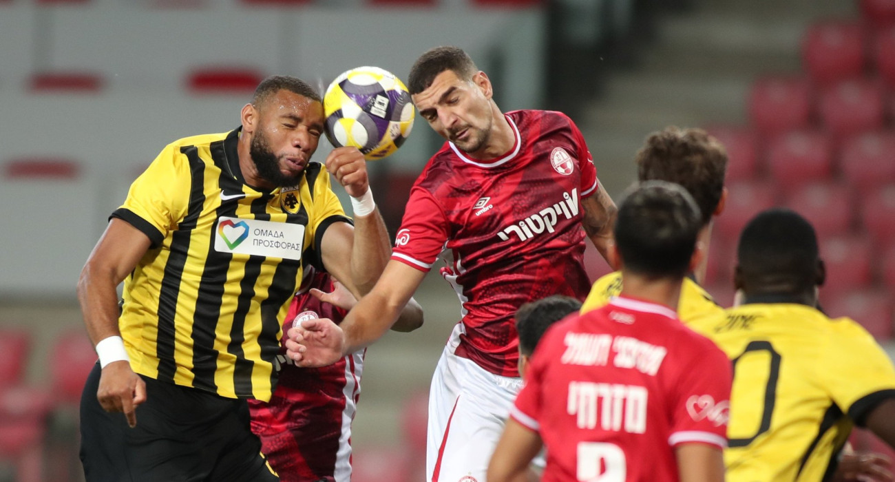 Ο Μουκουντί σε «μονομαχία» στη ρεβάνς της ΑΕΚ με την Χάποελ Μπερ Σεβά / Πηγή: Eurokinissi