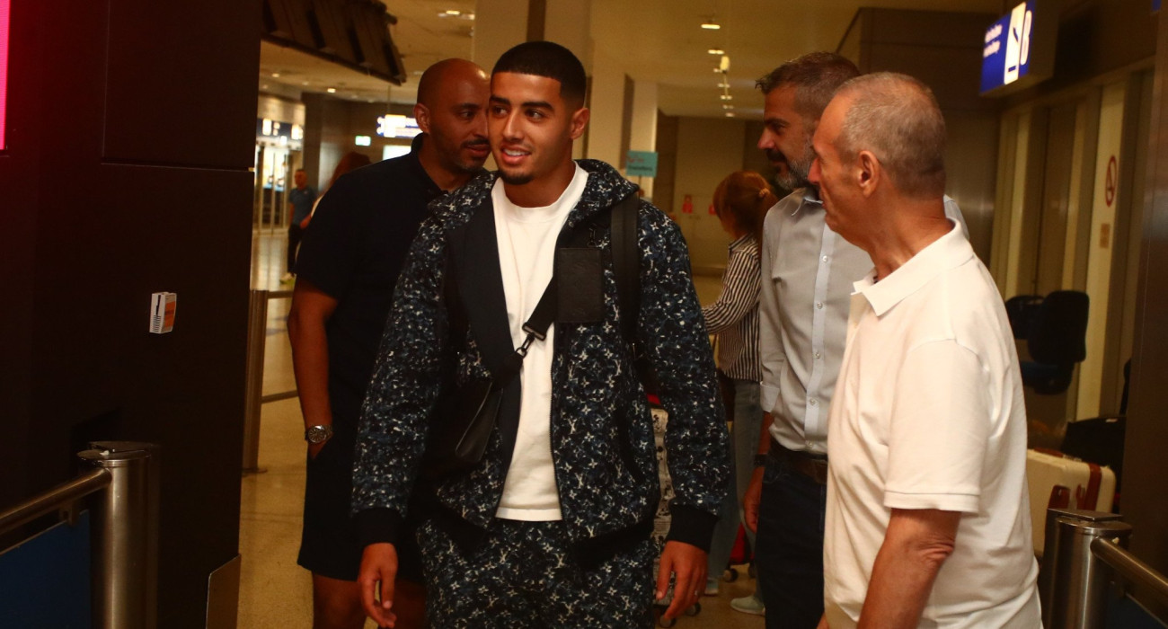 Ο Ανάς Ζαρουρί κατά την άφιξή του / Πηγή: Eurokinissi