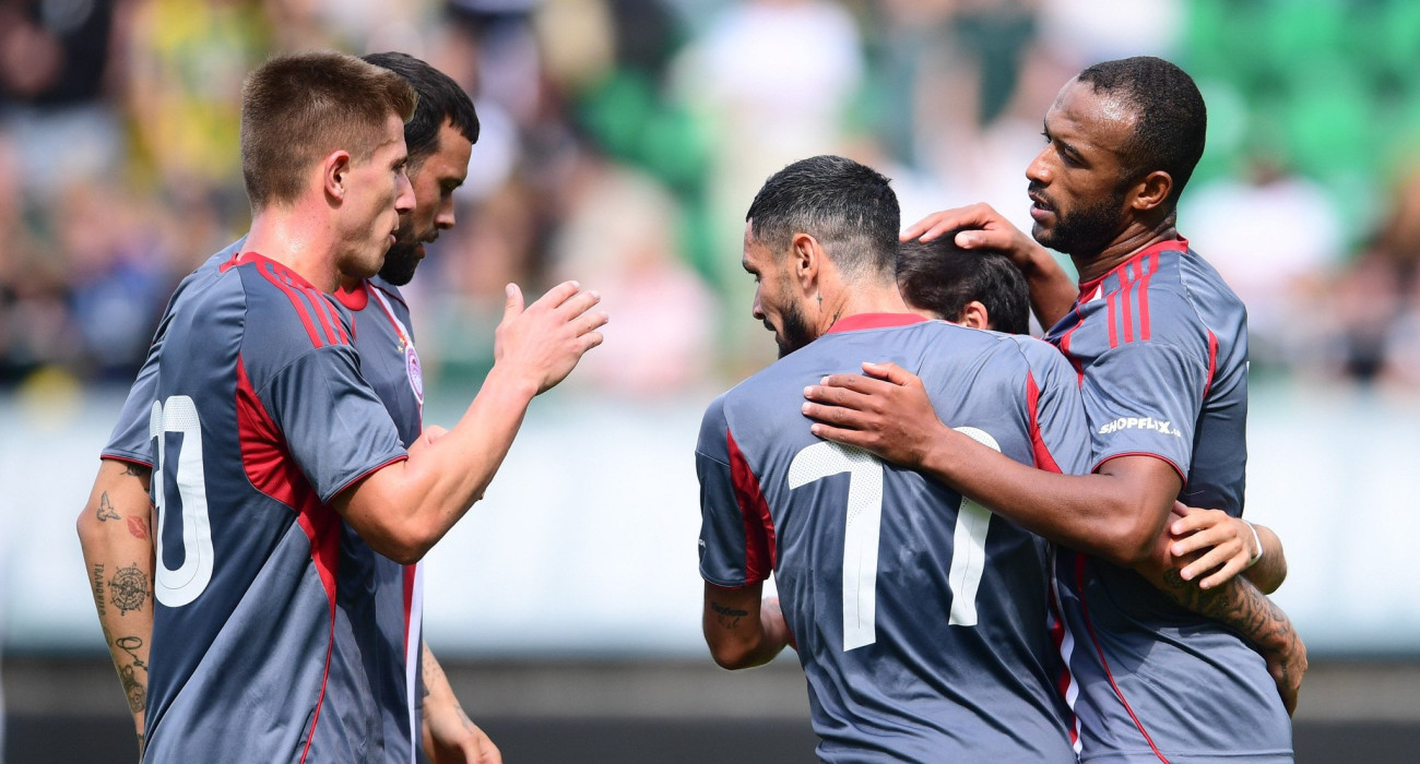 Οι παίκτες του Ολυμπιακού πανηγυρίζουν / Πηγή: Eurokinissi