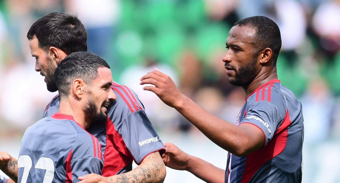 Ελ Κααμπί και Καμπελά πανηγυρίζουν / Πηγή: Eurokiniss