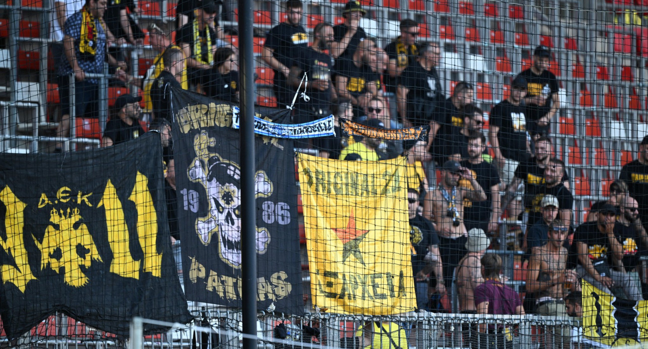 Ο κόσμος της ΑΕΚ στο Ντέμπρετσεν / Πηγή: Eurokinissi