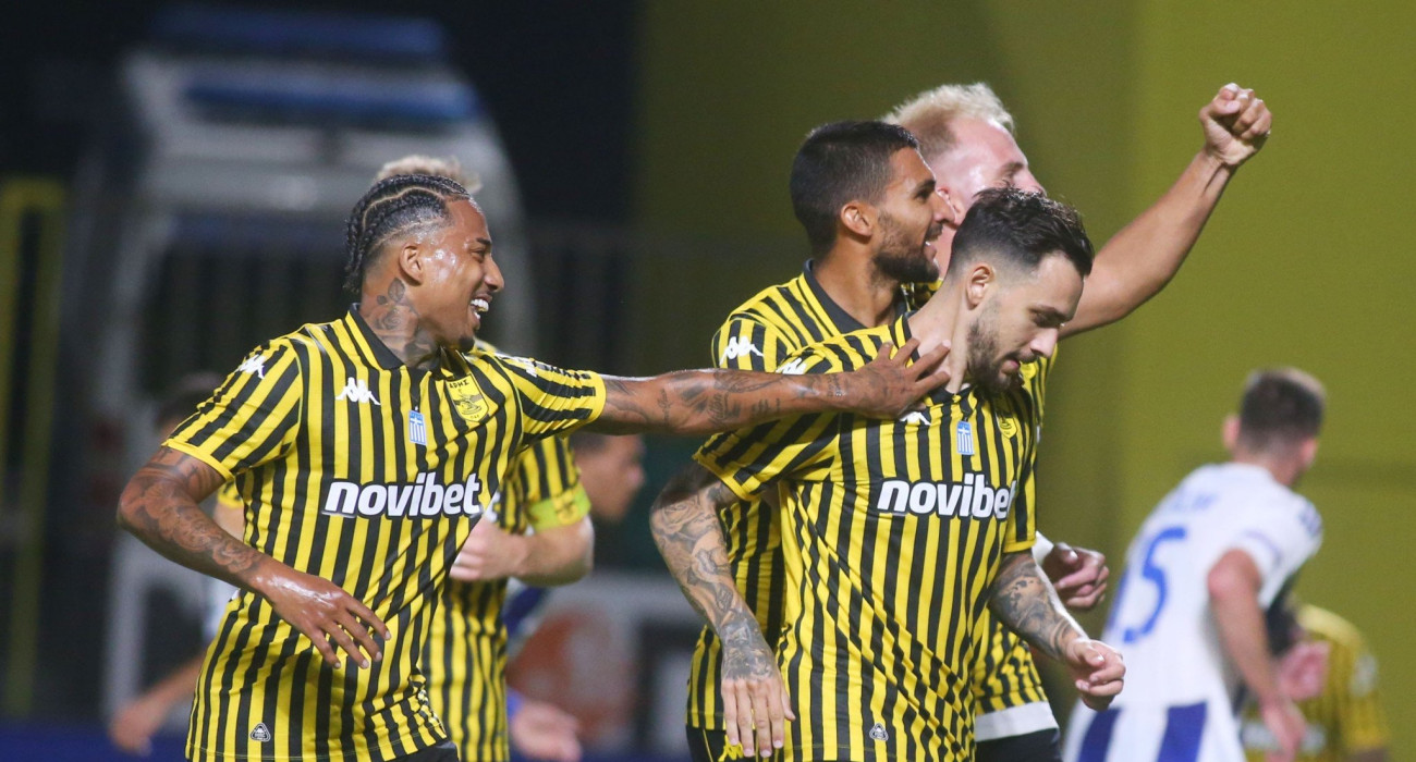 Οι παίκτες του Άρη πανηγυρίζουν / Πηγή: Intime