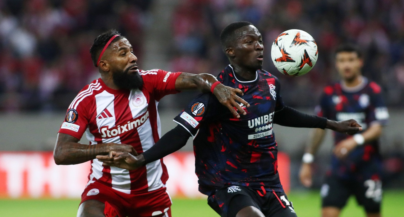 Ο Ντιομαντέ της Ρέιντζερς σε περσινή αναμέτρηση με τον Ολυμπιακ΄΄ο / Πηγή: Intime