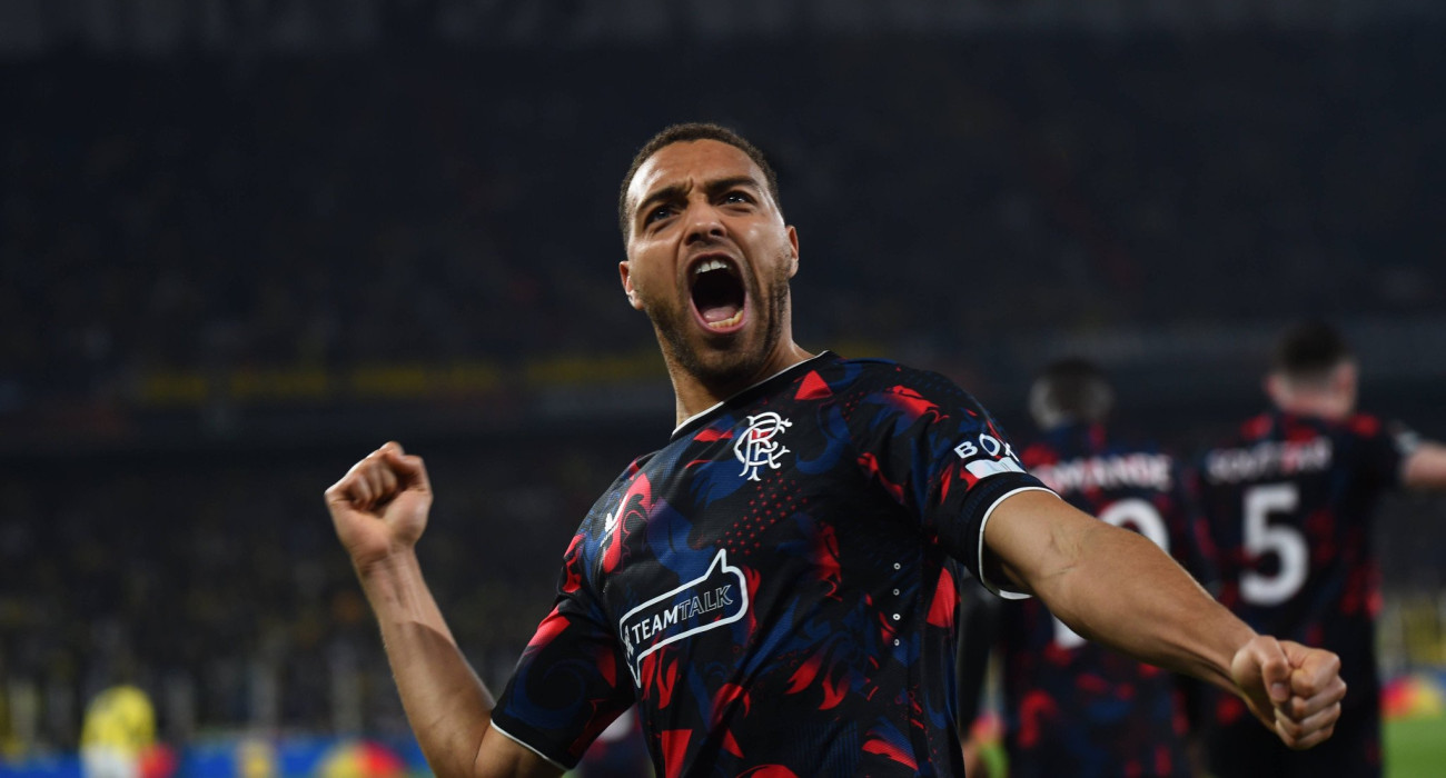 Ο Σίριλ Ντέσερς πανηγυρίζει με τη Ρέιντζερς / Πηγή: Imago