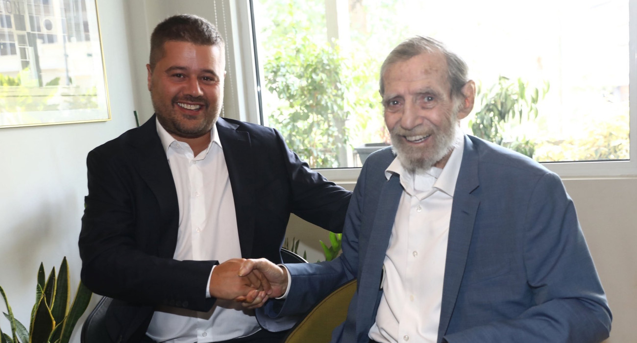 Ο Μάκης Γκαγκάτσης με τον Γιώργο Βαρδινογιάννη / Πηγή: Intime