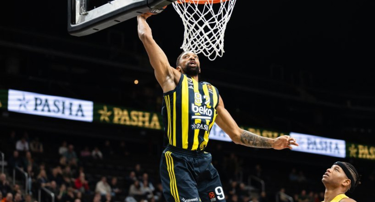 Η Φενέρμπαχτσε κρατάει τον Κεμ Μπιρτς με νέο συμβόλαιο