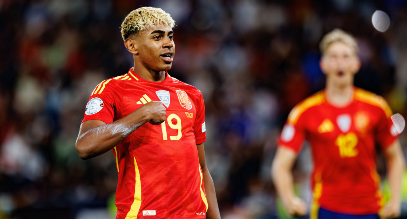 Ο Γιαμάλ πανηγυρίζει γκολ με την εθνική Ισπανίας/ Πηγή: Imago