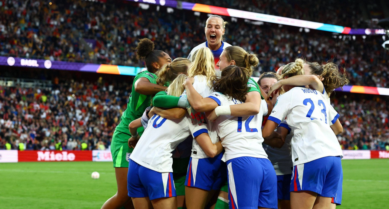 Οι Αγγλίδες πανηγυρίζουν την κατάκτηση του Euro / Πηγή: Imago