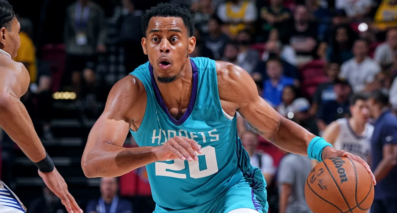 Πρώτος στόχος της ΑΕΚ Betsson για τη θέση «3» ο Τζέιλεν Σιμς