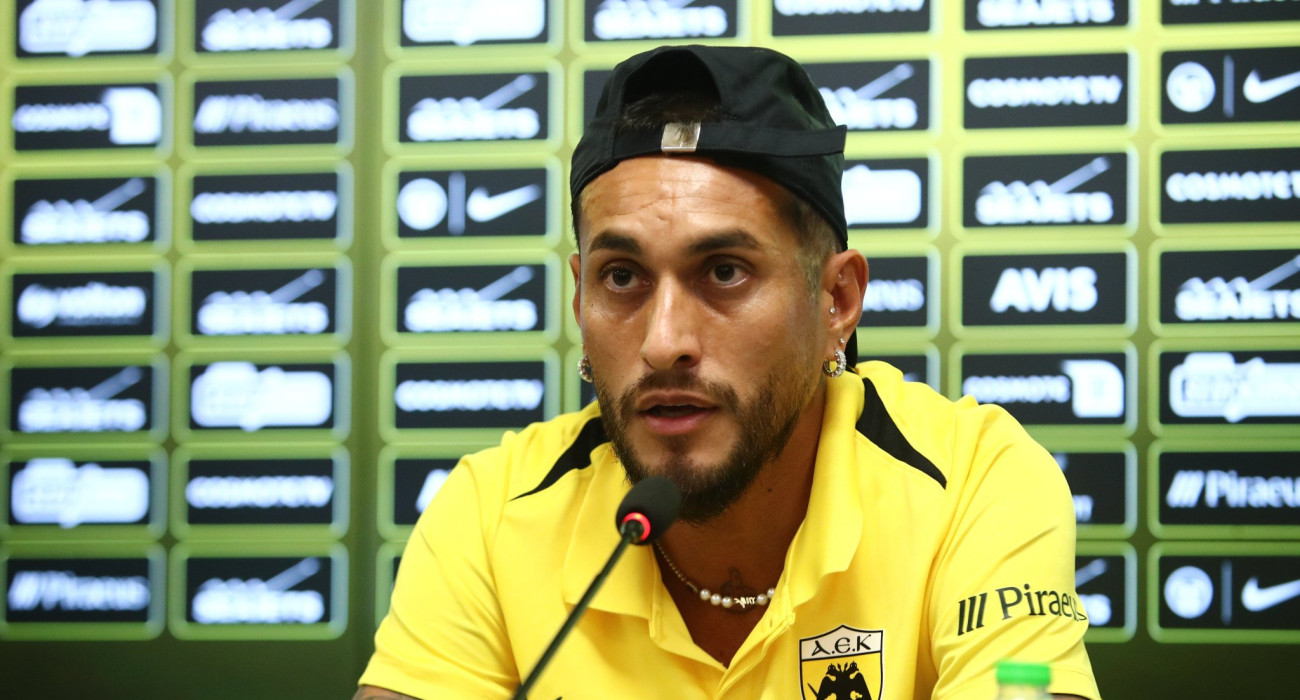 Ο Ρομπέρτο Περέιρα στη συνέντευξη Τύπου / Πηγή: Eurokinissi