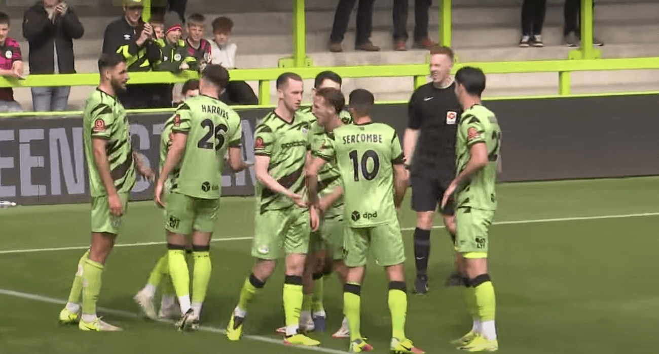 Οι παίκτες της Φόρεστ Γκριν πανηγυρίζουν / Πηγή: Printscreen