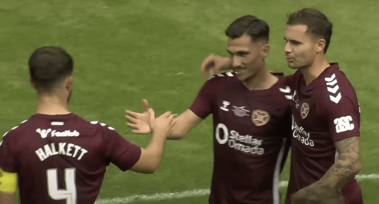 Οι παίκτες της Χάρτς πανηγυρίζουν / Πηγή: Printscreen