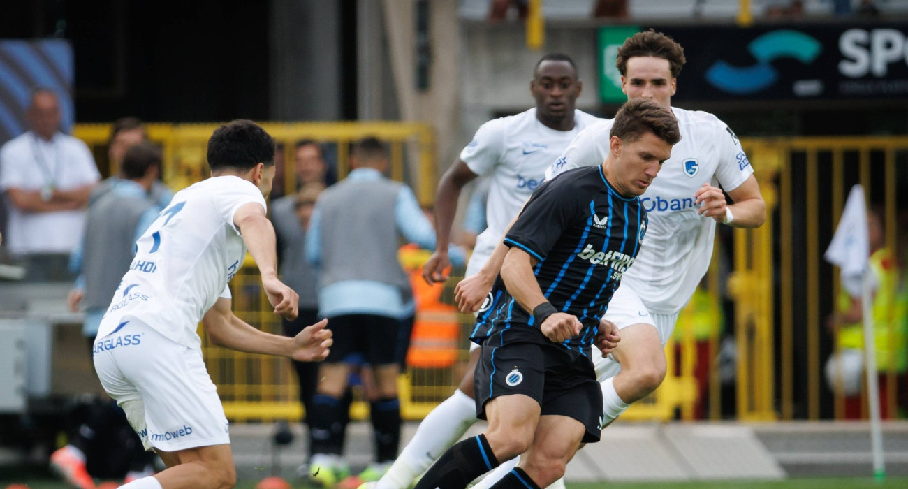 Ο Χρήστος Τζόλης κόντρα στην Γκενκ / Πηγή: Imago