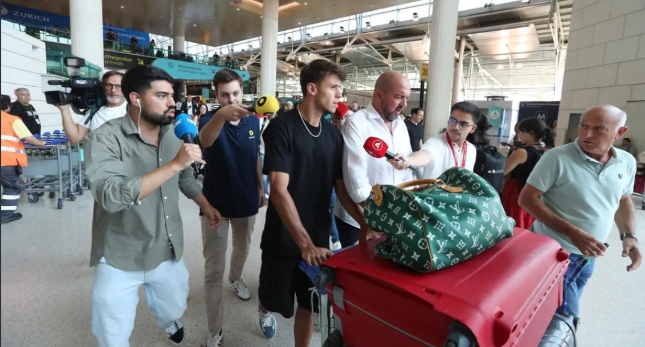 Έφτασε στην Πορτογαλία ο Βαγιαννίδης - Δείτε βίντεο από την άφιξη
