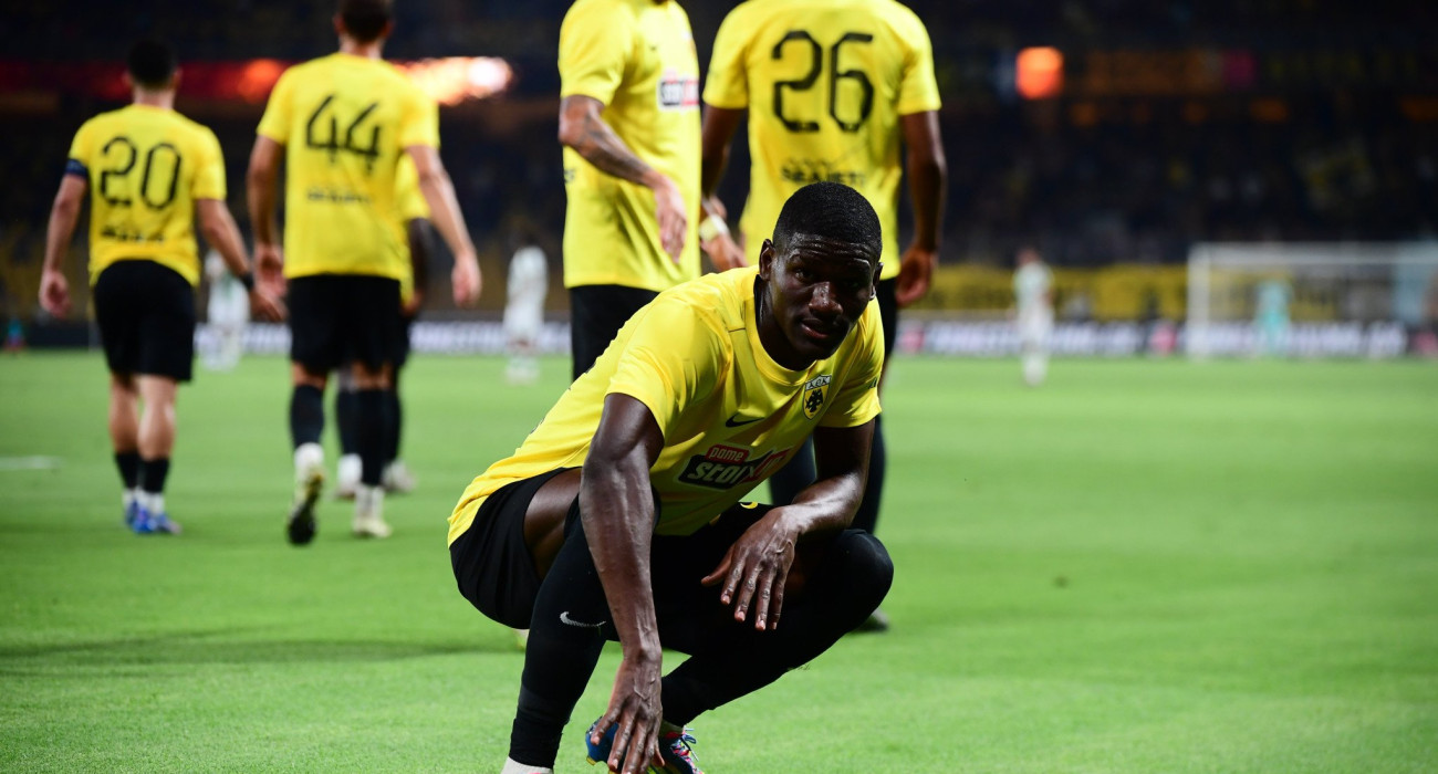 Ο Ζίνι πανηγυρίζει γκολ με την ΑΕΚ / Πηγή: Eurokinissi