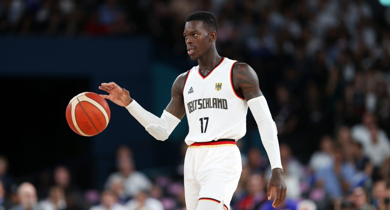 Πηγή: INTIME - Ο Ντένις Σρέντερ, αγωνιζόμενος με την φανέλα της γερμανικής Εθνικής ομάδας