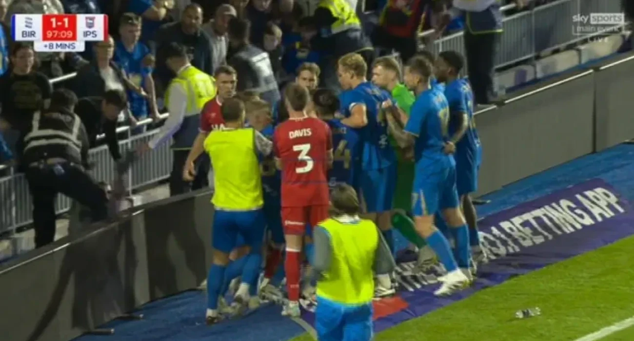 Η στιγμή της έντασης στο Μπέρμινγχαμ - Ίπσουιτς / Πηγή: Printscreen