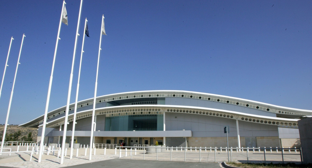 Το εξωτερικό μέρος του «Σπύρος Κυπριανού» / Πηγή: INTIME