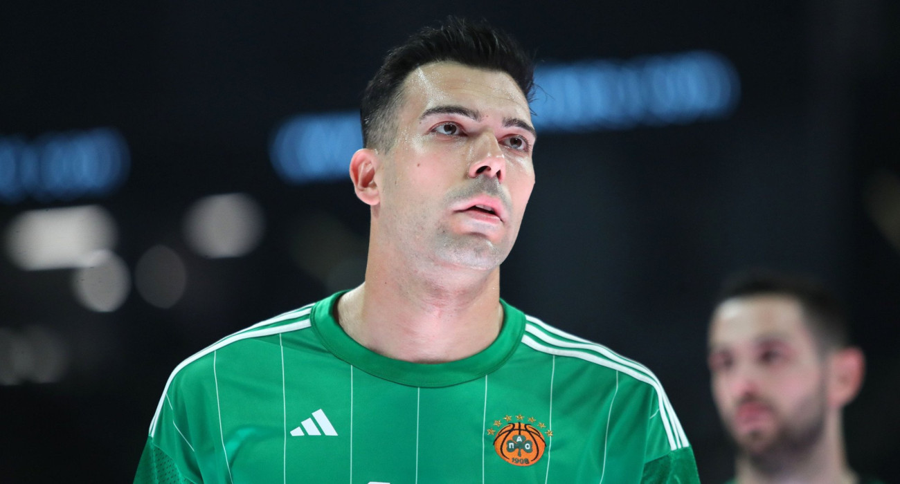 Ο Κώστας Σλούκας με τη φανέλα του Παναθηναϊκού/Πηγή: Intime