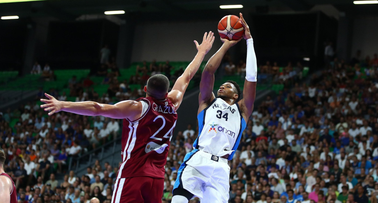 Σαν θηρίο στο κλουβί: Αυτά έκανε ο Γιάννης στο φιλικό της Εθνικής κόντρα στη Λετονία