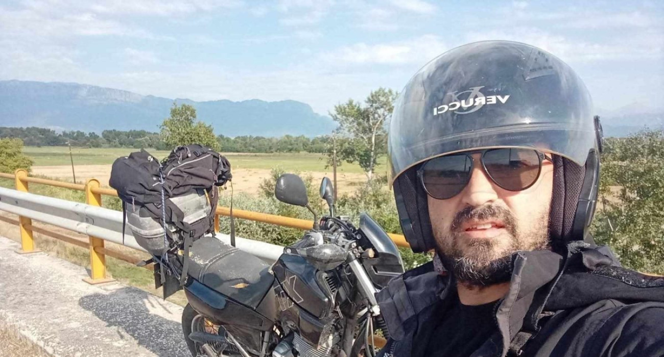 Ο φίλος της ΑΕΚ / FB: Dimitris Petrakis