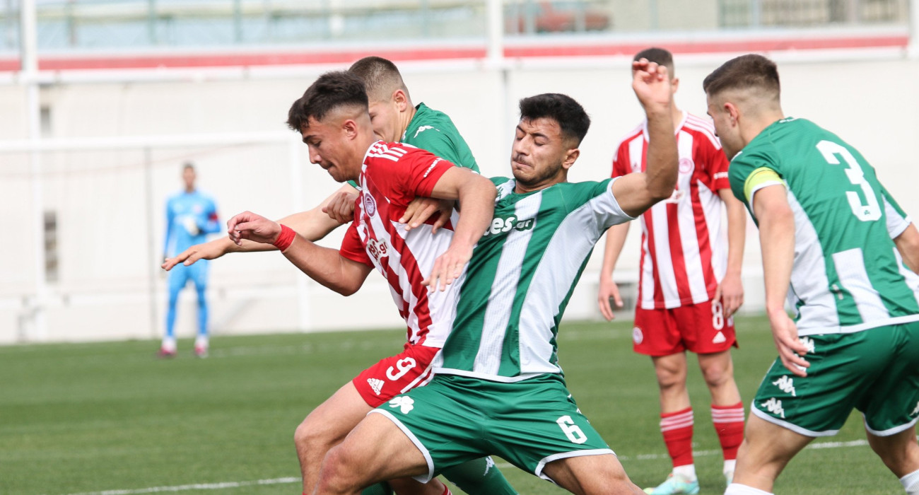 Ο Χρήστος Λιατίφης με τη φανέλα του Παναθηναϊκού Κ19 κόντρα στον Ολυμπιακό / Πηγή: Eurokinissi