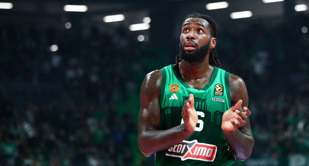 Ο Ματίας Λεσόρ με τη φανέλα του Παναθηναϊκού/Πηγή: Eurokinissi