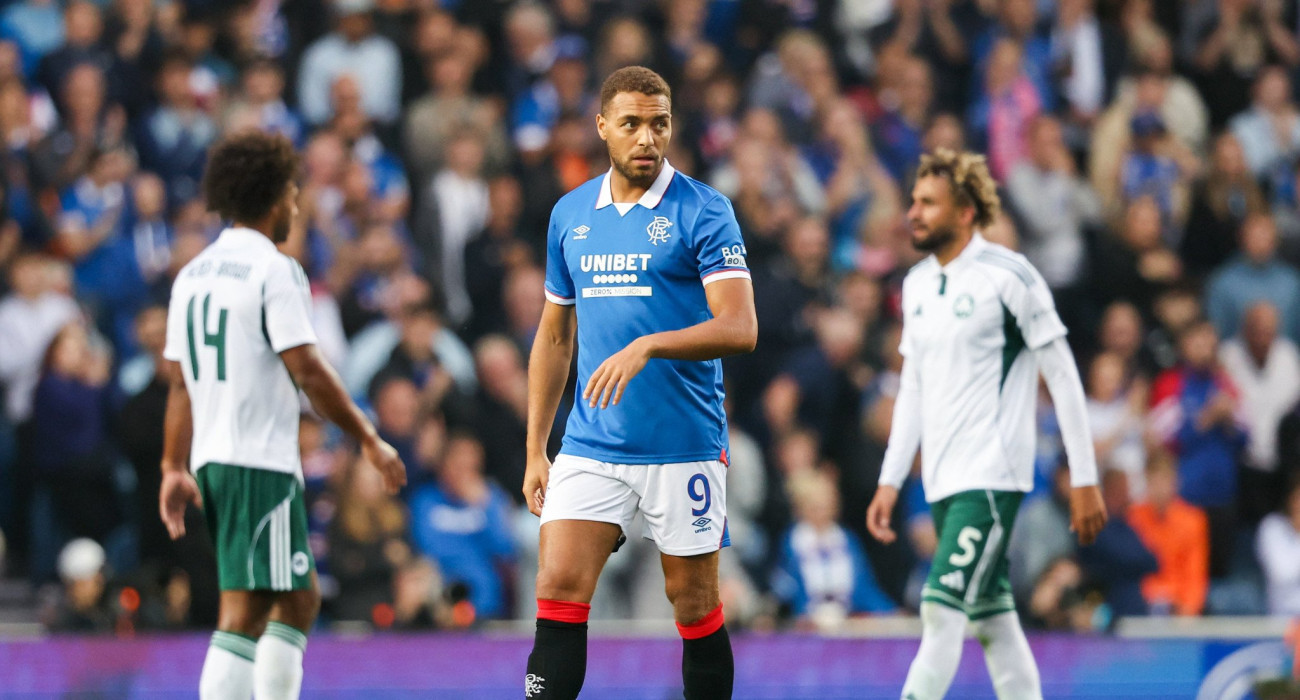 Ο Σίριλ Ντέσερς με τη φανέλα της Ρέιτζερς / Πηγή: Eurokinissi