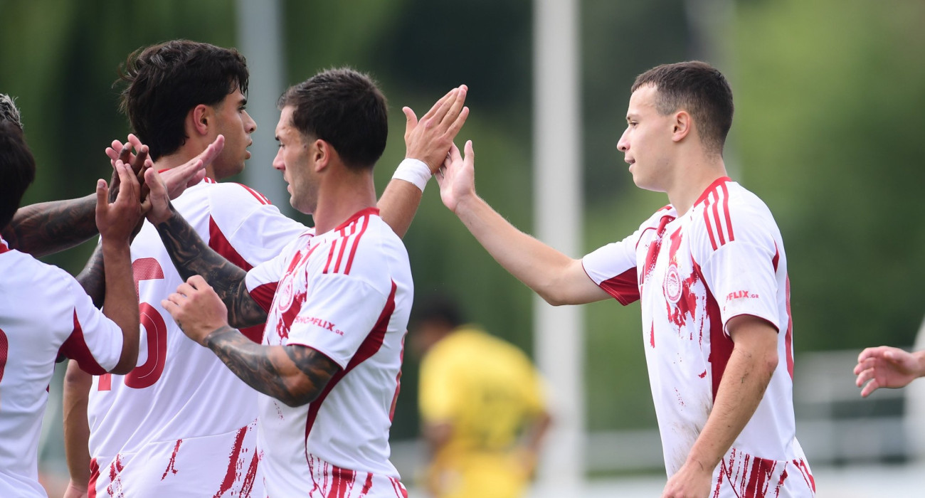 Οι παίκτες του Ολυμπιακού πανηγυρίζουν /Πηγή: Eurokinissi