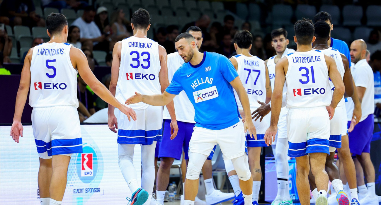 Πηγή: Eurokinissi - Οι παίκτες του Βασίλη Σπανούλη κατά τη διάρκεια της αναμέτρησης με το Ισραήλ