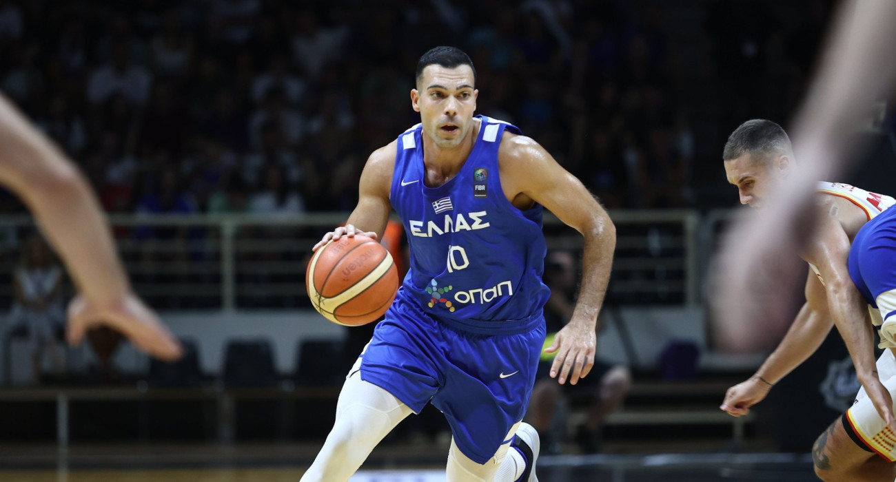 Ο Κώστας Σλούκας με φανέλα της Εθνικής Ελλάδας/Πηγή: Eurokinissi