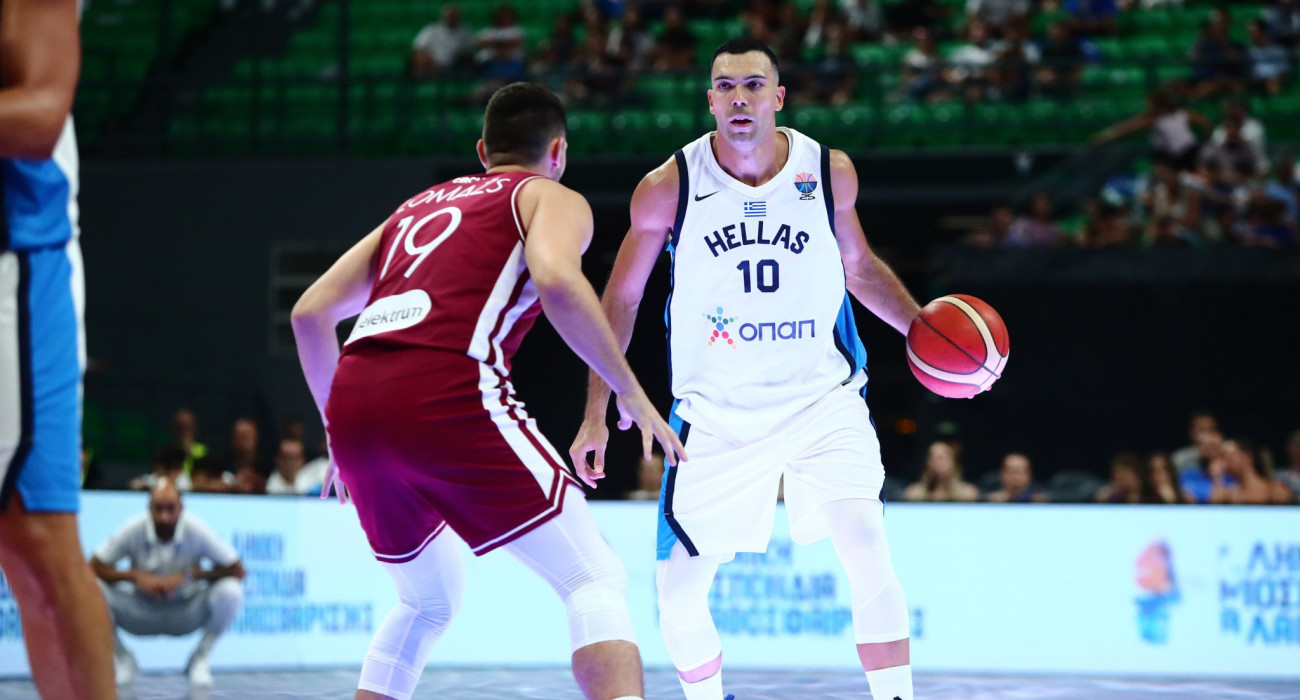 Ο Κώστας Σλούκας σε στιγμιότυπο του αγώνα με τη Λετονία, Πηγή: Eurokinissi