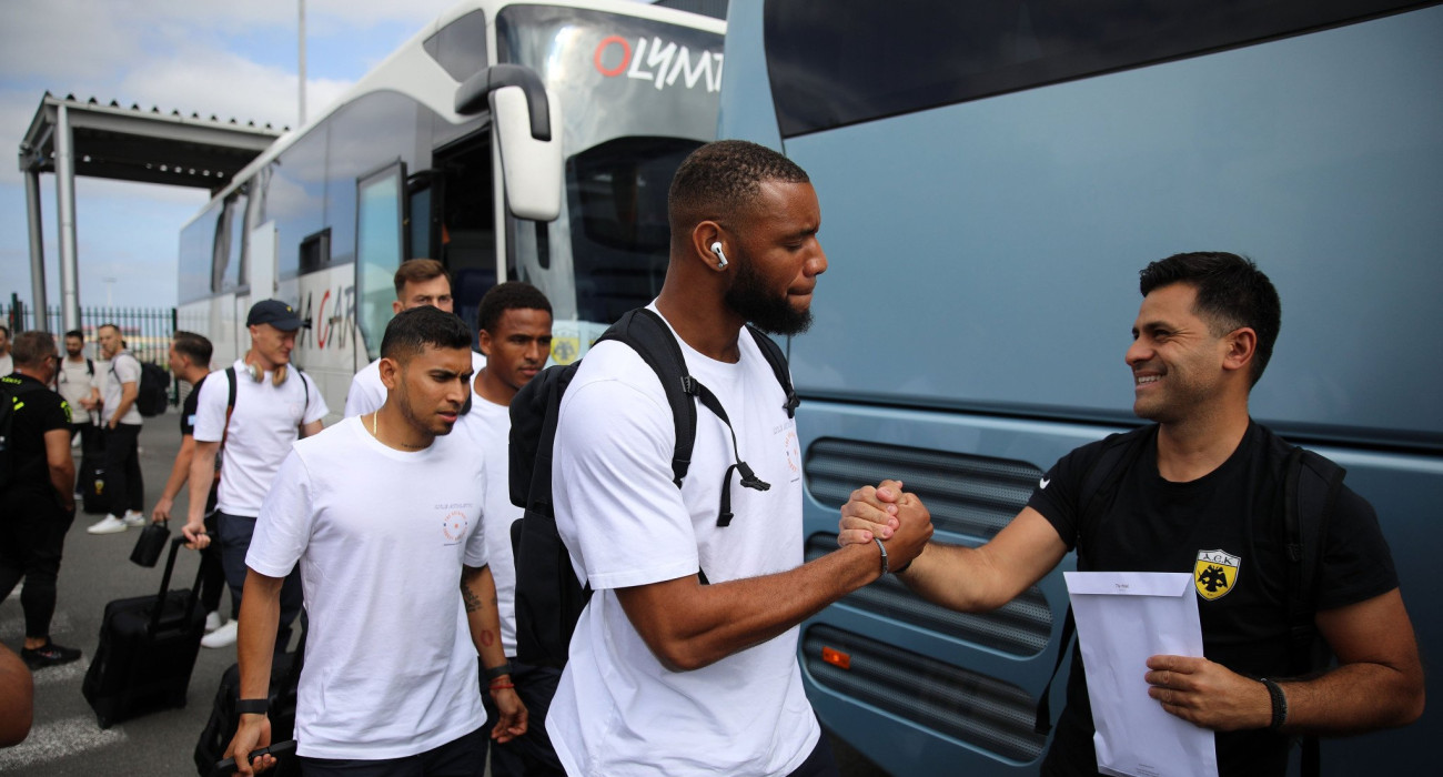 Η άφιξη της ΑΕΚ στο Βέλγιο / Πηγή: Intime