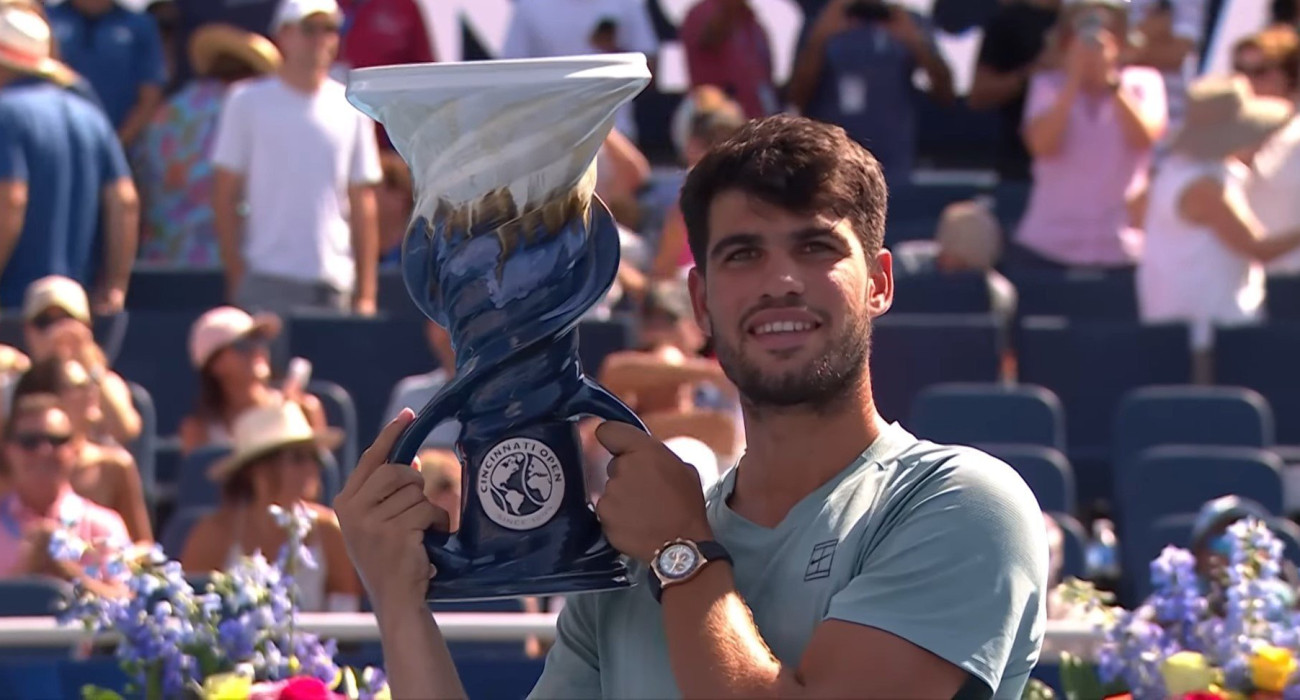 Ο Κάρλος Αλκαράθ με το τρόπαιο του Σινσινάτι Όπεν / Screenshot