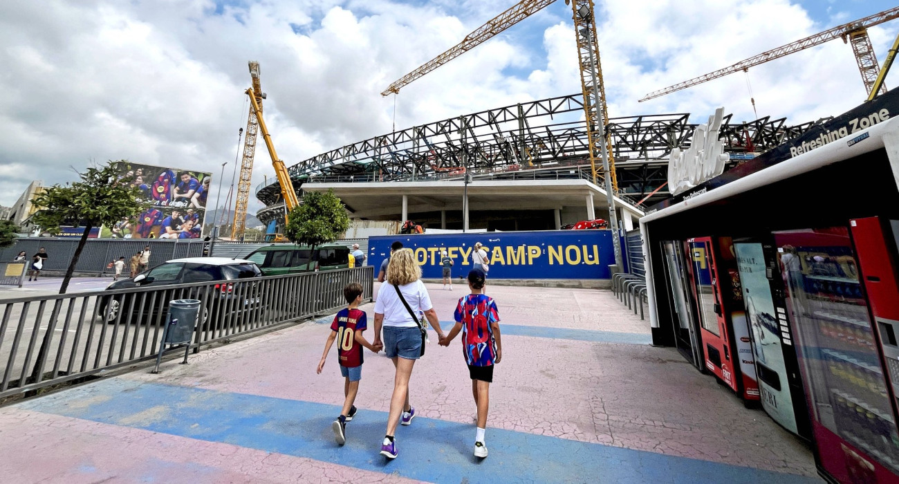 To Camp Nou της Μπαρτσελόνα κατά τη διάρκεια της ανακαίνησής του / Πηγή: Imago