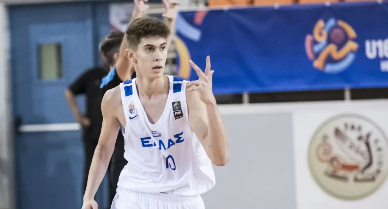 Ο Χρυσόστομος Χατζηλάμπρου με τη φανέλα της Εθνικής, Πηγή: FIBA